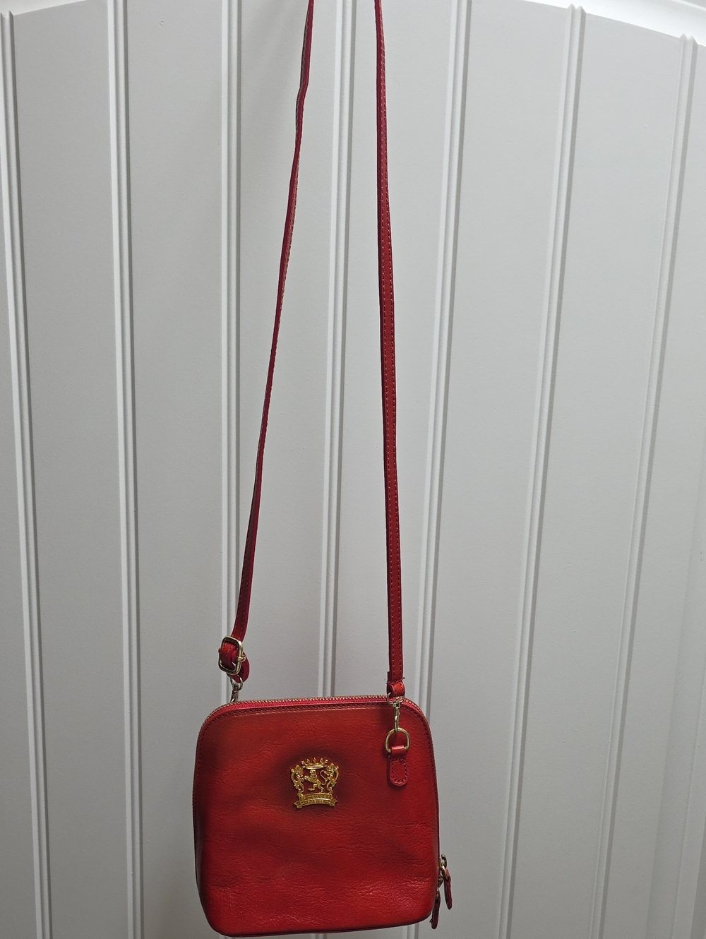 Red Leather Crossbody Bag with Gold Crest Accent - Picture 2 of 8